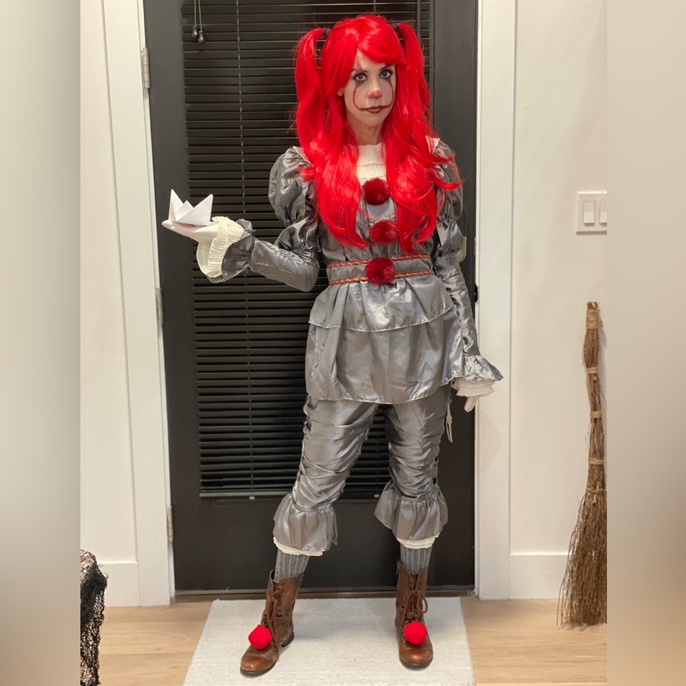 Pennywise Halloween Costume IT